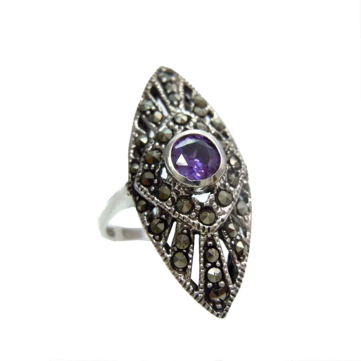 Noblesse  Silber Amethyst Jugendstil Navette Ring mit Markasit RG56