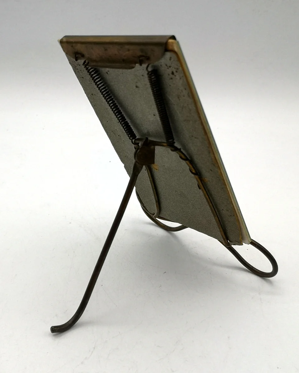 Jugendstil Tischbilderhalter mit Veilchen Dekor und Foto