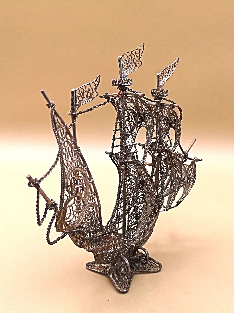 Segelschiffs aus Silberdraht – Dreimaster aus Portugal (70er Jahre)