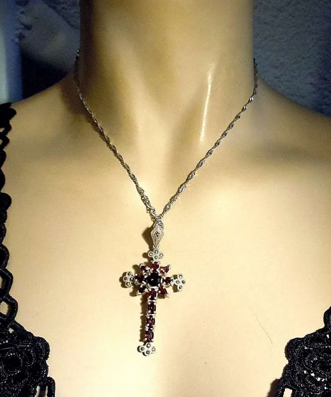 925 Silber Jugendstil Granat Kreuz Anhänger mit Kette