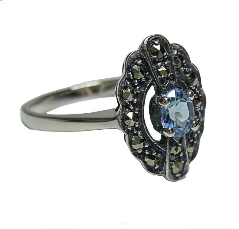 Feiner Silber Jugendstil Ring mit ovalem Aquamarin + Markasiten handgefaßt RG60