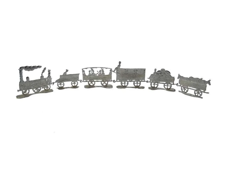 Sächsische „Selleriebahn“ um 1900 – Zinn-Flachfiguren-Modell von Großenhain/Priestewitz, signiert Wilke (34,5 cm)