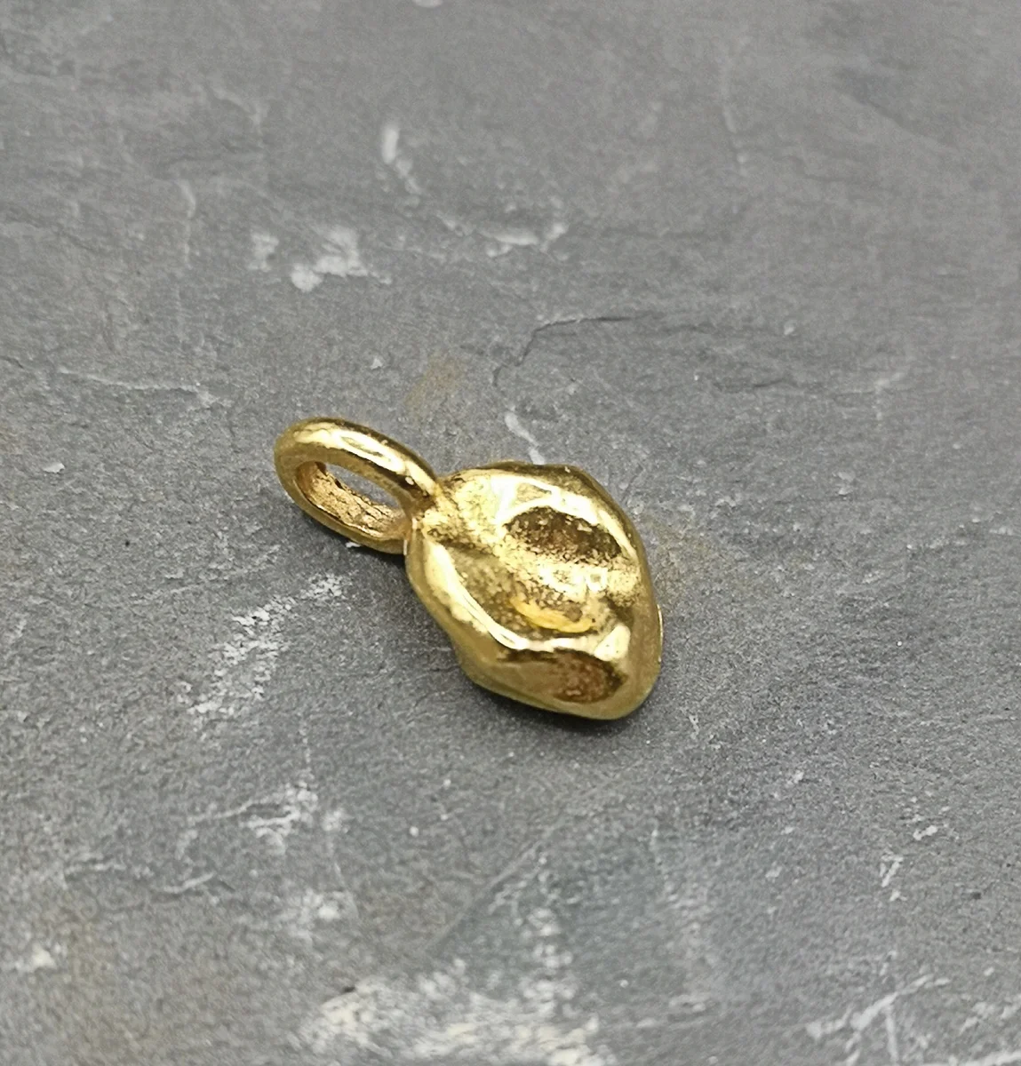 Goldnugget / Goldklumpen Anhänger aus 333 Gold mit Öse