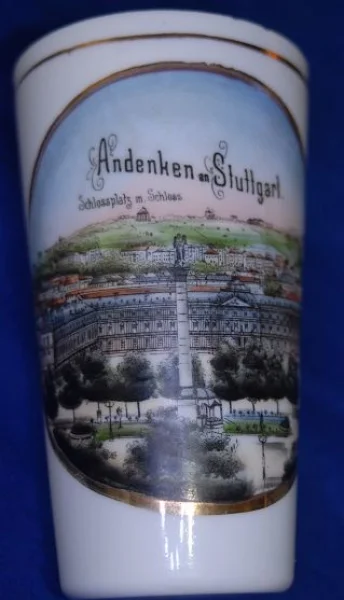 Milchglas Becher Schlossplatz mit Schloss - Stuttgart um 1900