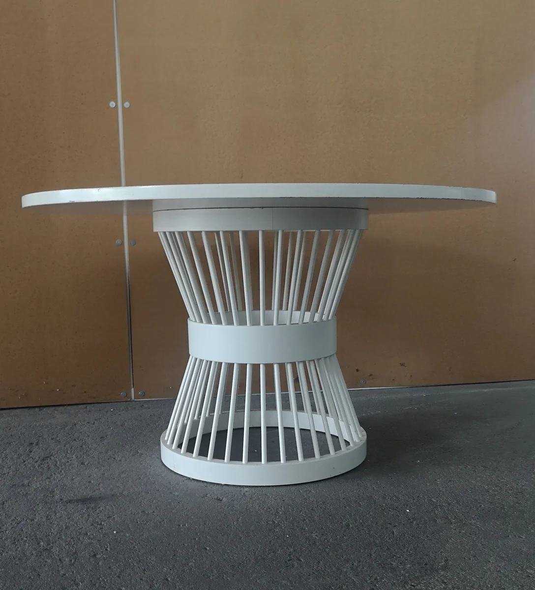 Möbel von von Horst Romanus Wanke - Tisch, Hocker, Sessel  Tisch
