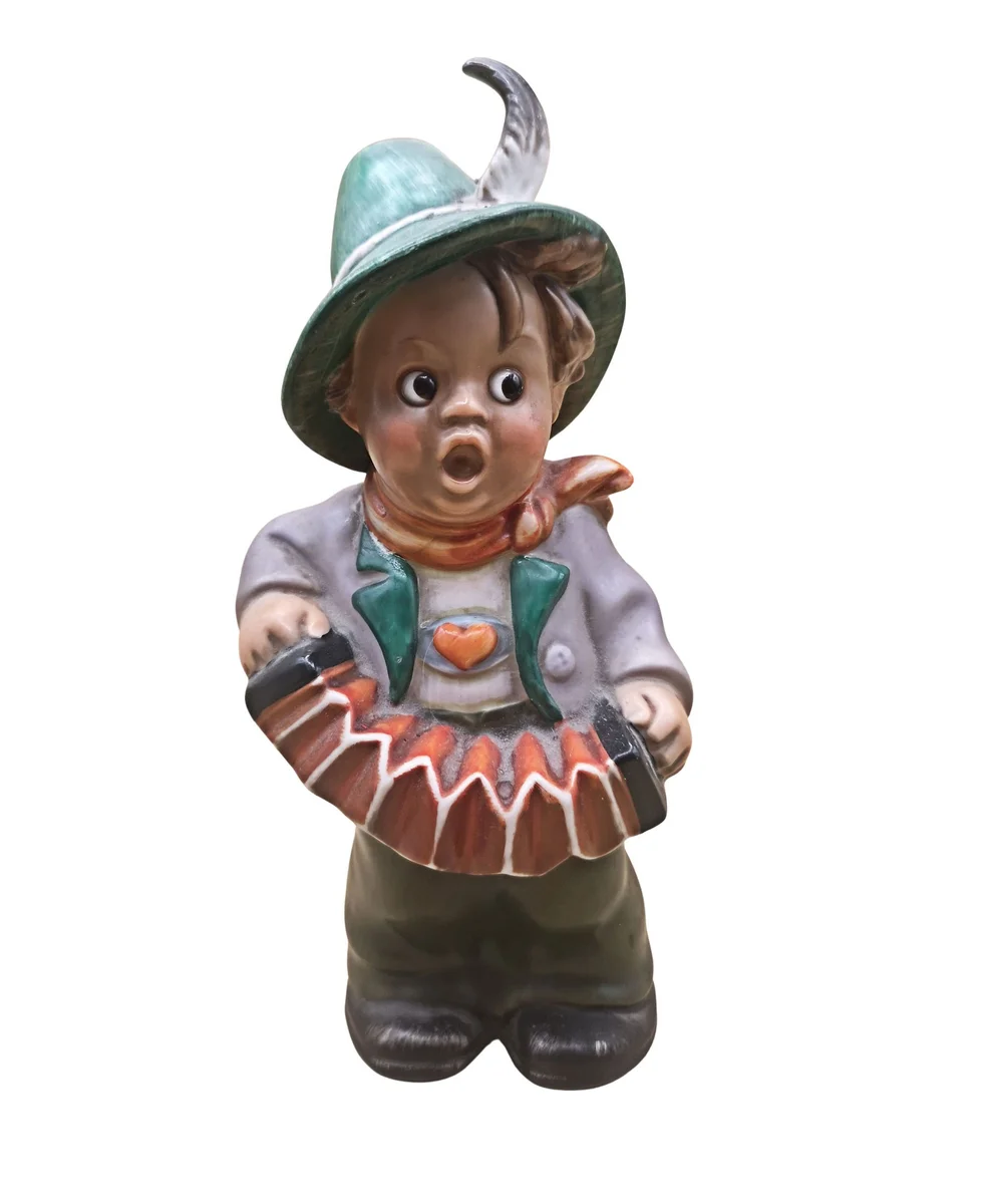 Antiker Goebel Rauchverzehrer Junge mit Ziehharmonika – Hummel-Stil TMK-2 (1950er)