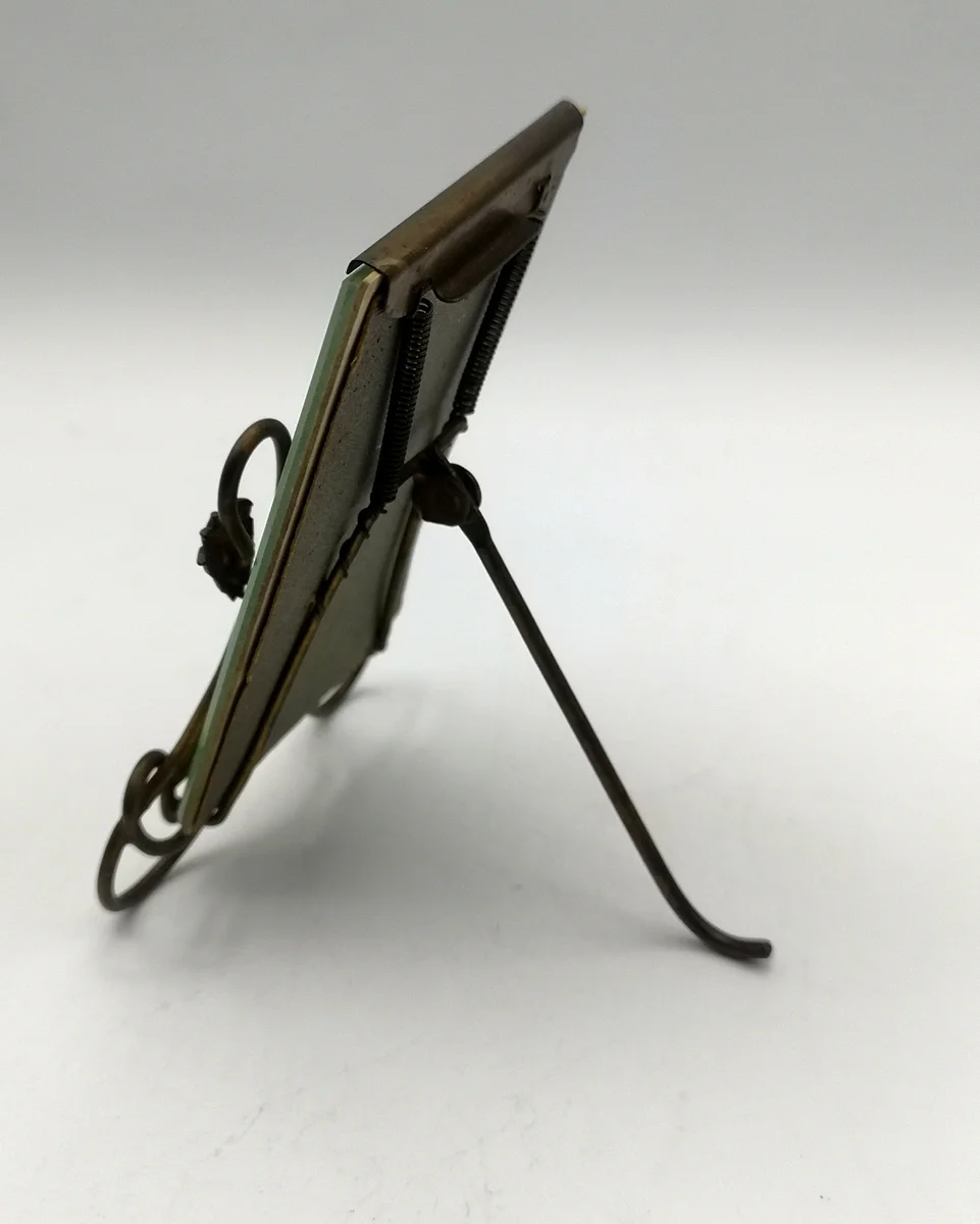 Jugendstil Tischbilderhalter mit Veilchen Dekor und Foto