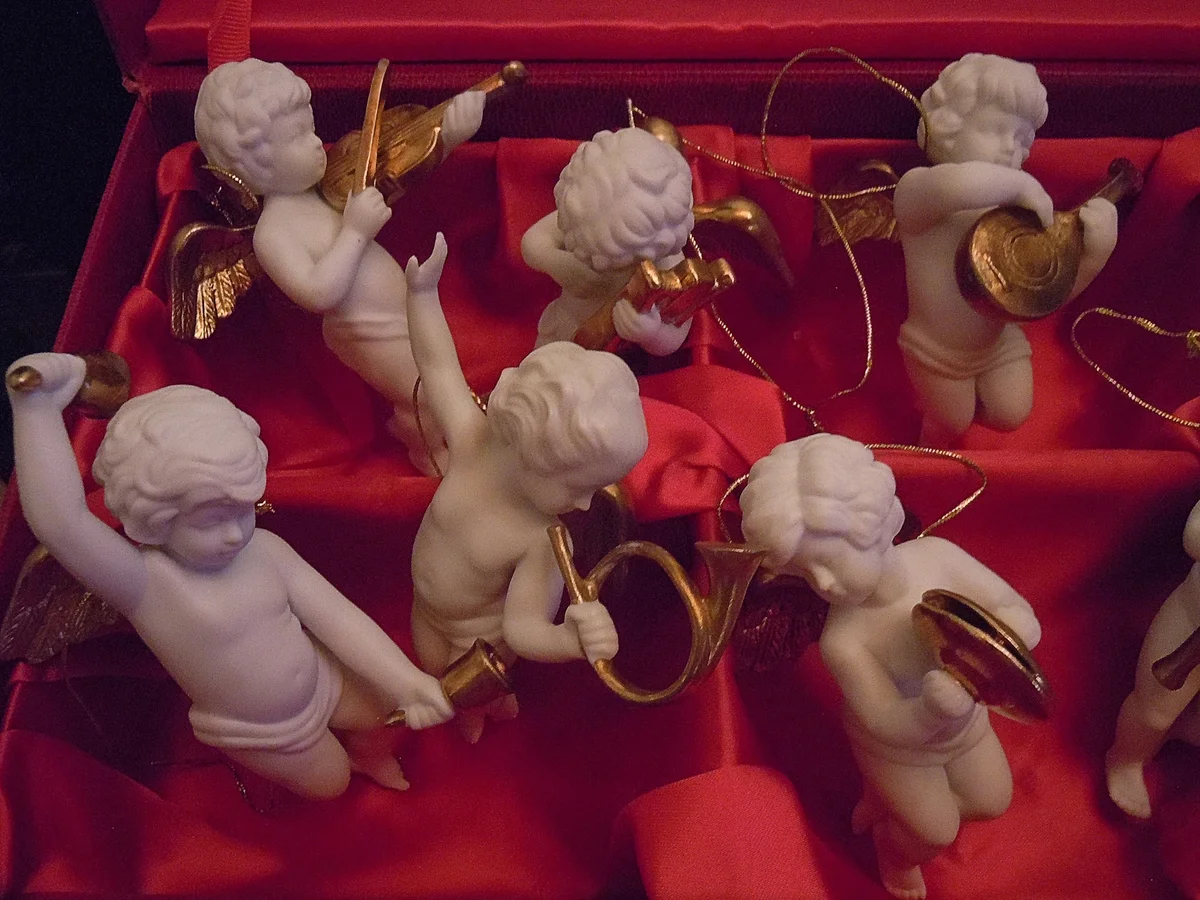 Franklin Mint  - The Heralding Angels - 16 Engel